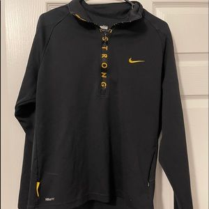 Nike quarter zip pullover